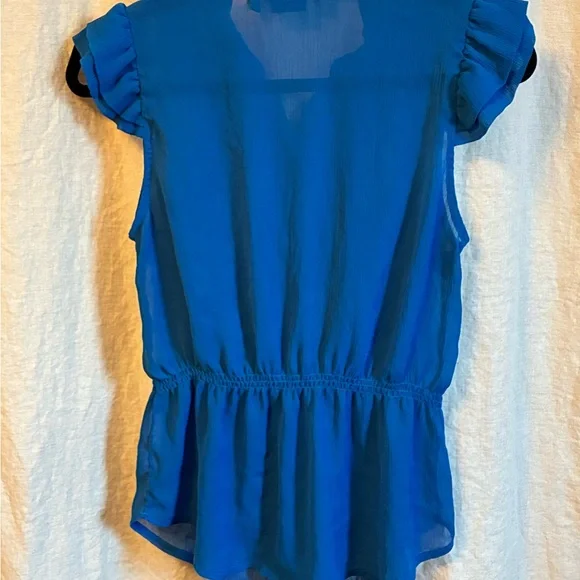 Miley Cyrus & Max Azria Blue Ruffled Blouse - Picture 4 of 5